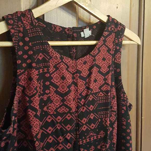 Ecoté Black and Burgundy UO Dress/Tunic - Picture 3 of 5